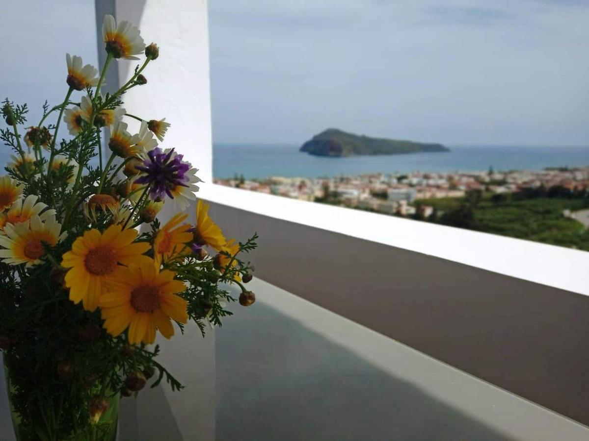 Thea Apartment Agia Marina Exteriér fotografie