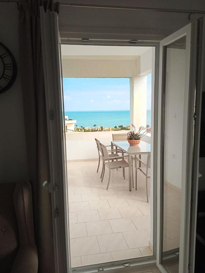 Thea Apartment Agia Marina Exteriér fotografie